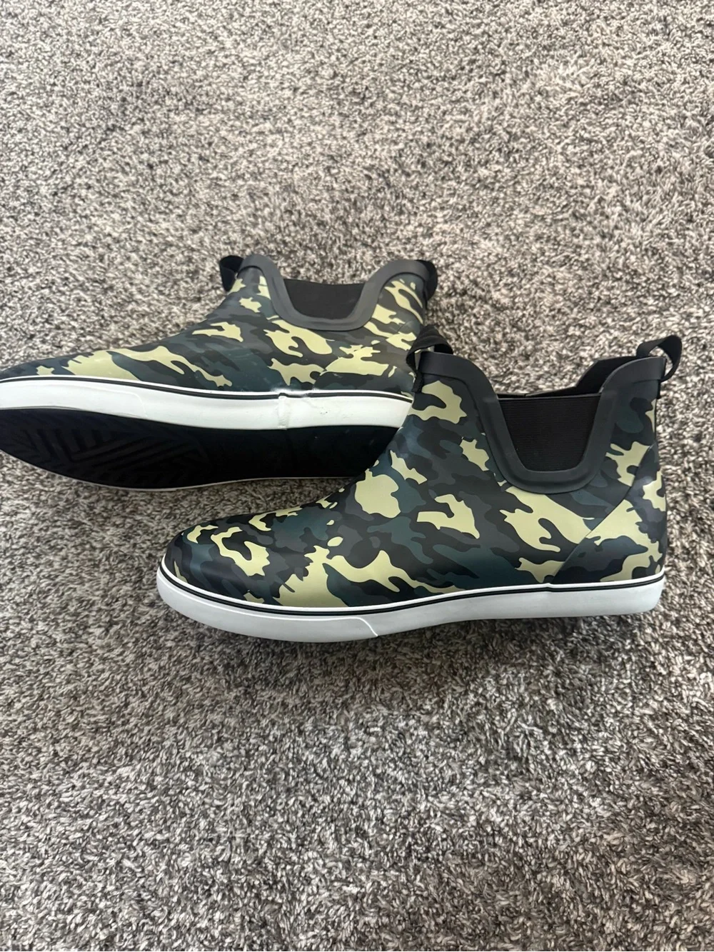 New Men's Camouflage Rain & Snow Ankle Boots - Green Camo $25